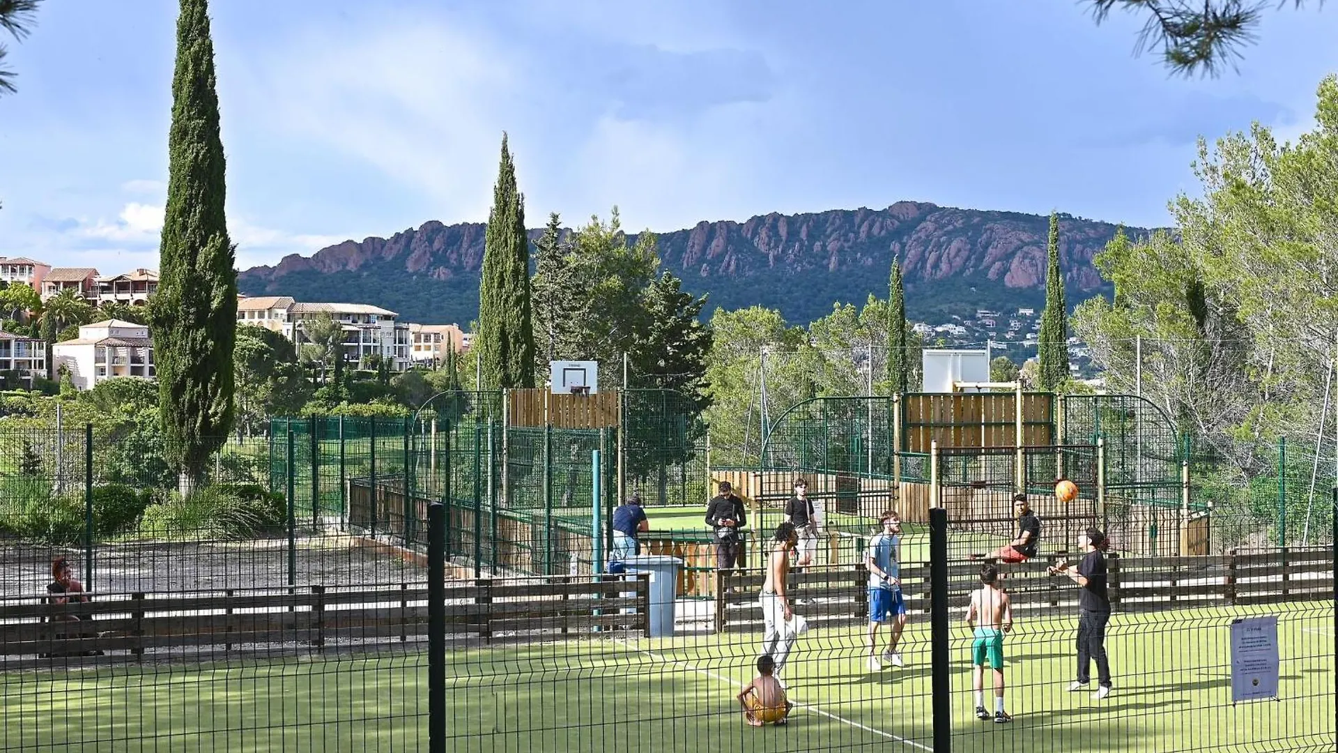 Saint-Raphaël Apartment Village Cap Esterel - Le Village-1 By Interhome